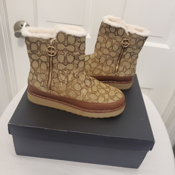 NIB Coach Brown Jacquard Winter Fur Lined Boots Size 9.5, Retail $278.00 - Picture 10 of 15